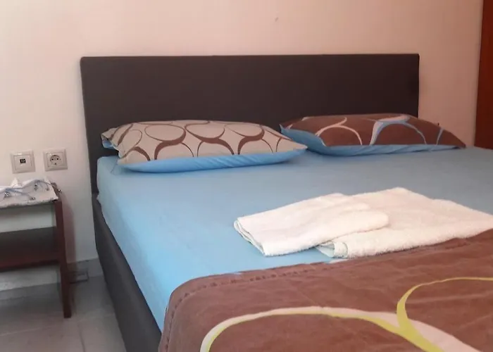 Apartment 2 Very Close To Kalamata